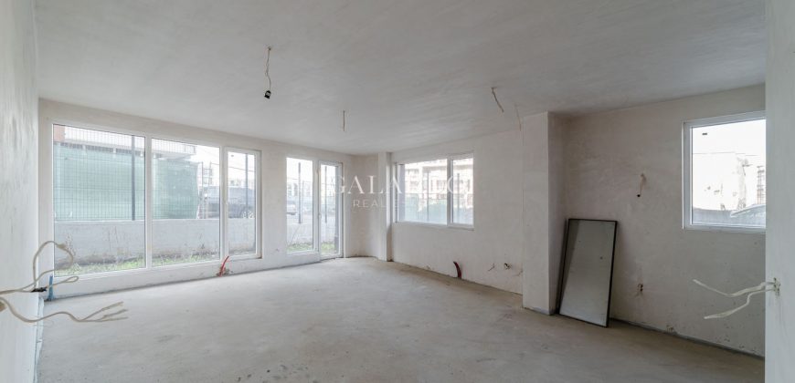 Appartement d’une chambre avec une cour dans un complexe fermé dans le quartier de Vitosha