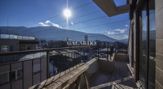 Penthouse qui donne  sur une vue mesmérisante